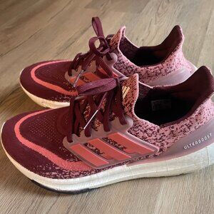 Adidas Women's ultraboost Light Maroon Running Sneakers ID3315 Size: 9